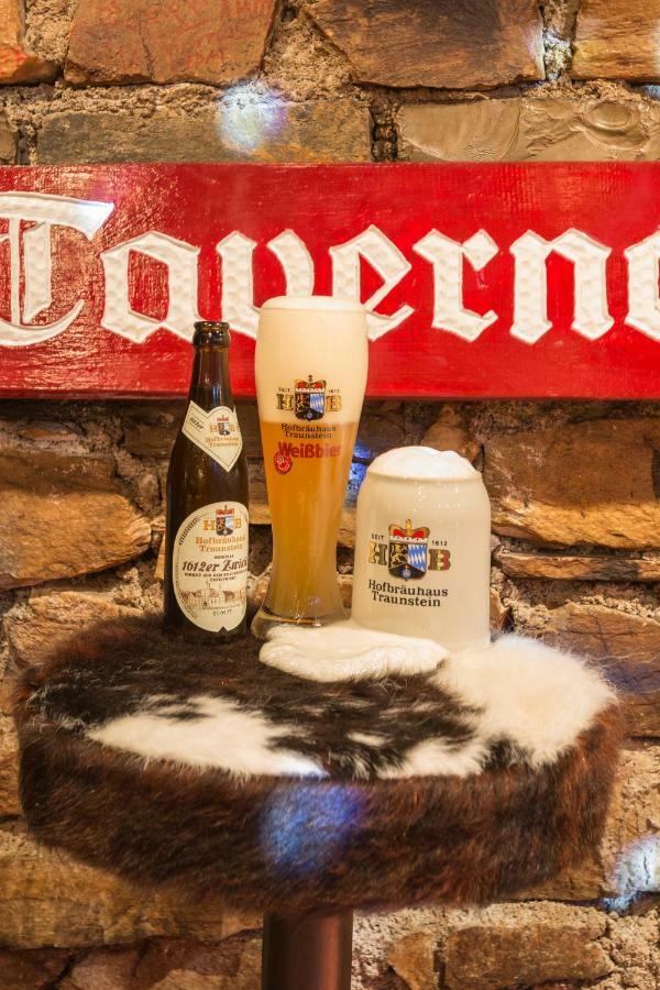 Party Hotel Taverne โอเบอร์เทาเอิร์น ภายนอก รูปภาพ