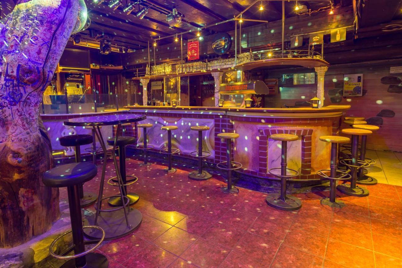 Party Hotel Taverne โอเบอร์เทาเอิร์น ภายนอก รูปภาพ